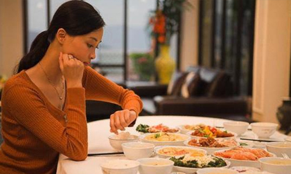 Chị em hiến kế cách 'xử' chồng mê nhậu quên về