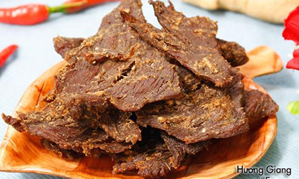 Tự làm khô bò Hồng Kông tuyệt ngon đãi khách ngày Tết Dương lịch