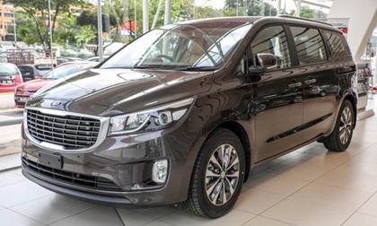 Kia Carnival 2018 có giá từ 920 triệu đồng