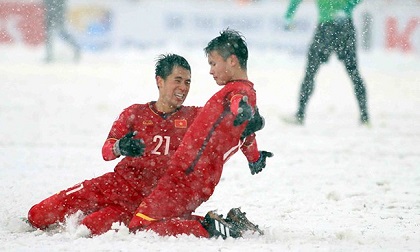 Tuyển Việt Nam sắp hội quân: Thầy Park hãy chọn giá đúng!