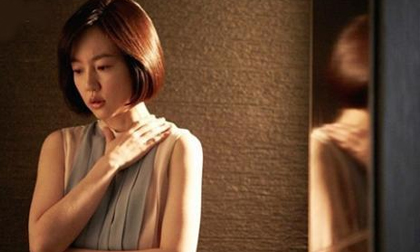 Chồng hay đi làm về muộn, tôi phát hiện anh ngoại tình nhờ chi tiết siêu nhỏ này