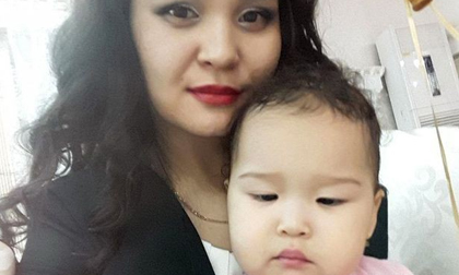Bé gái 3 tuổi bị sốc nặng khi nhìn mẹ chết tức tưởi trong thang máy