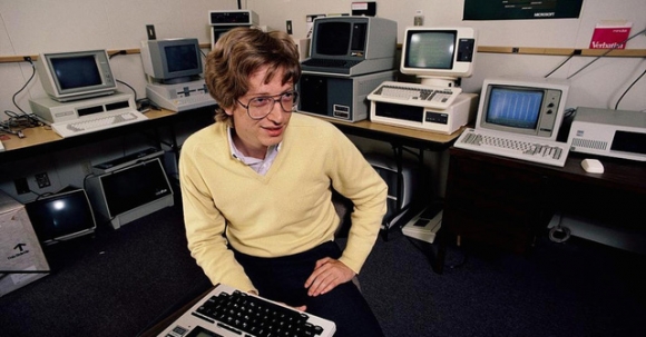 Tỷ phú Bill Gates tiết lộ điều ông hối tiếc nhất thời sinh viên - 1