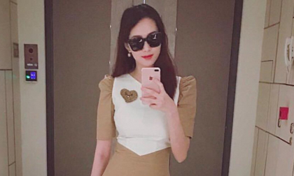 Ngạc nhiên trước ngoại hình đẹp như thời con gái của Hoa hậu Đặng Thu Thảo sau 1 tháng sinh con