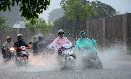 Tin mới thời tiết 12/5: Hà Nội xuất hiện mưa dông 2 ngày liên tiếp, đề phòng tố lốc