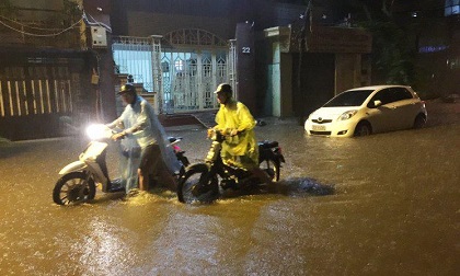 Tin mới thời tiết 13/5: Miền Bắc mưa to, Hà Nội đề phòng tố lốc và gió giật mạnh