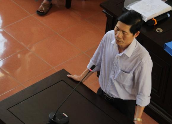 BS Hoàng Công Lương sử dụng 'quyền im lặng' vì không tin VKS - ảnh 1