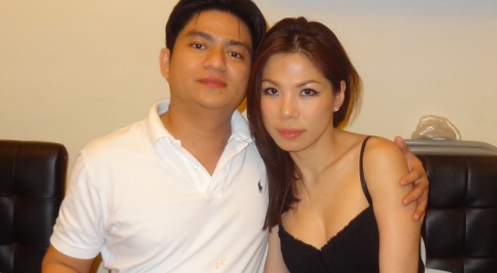 BS Thái và vợ cũ.