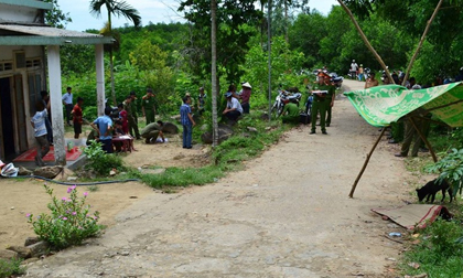 Cha tâm thần dùng rựa chém chết 2 con 8 tuổi