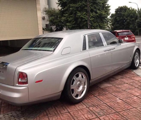 Rolls-Royce Phantom của Khải Silk được rao bán với giá 9 tỷ đồng - 3