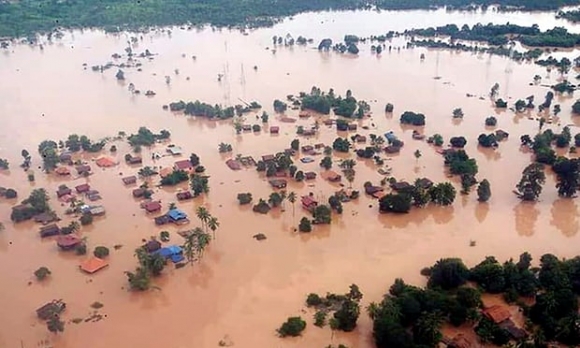 Vỡ đập ở Lào khủng khiếp đến mức nước láng giềng cũng phải sơ tán