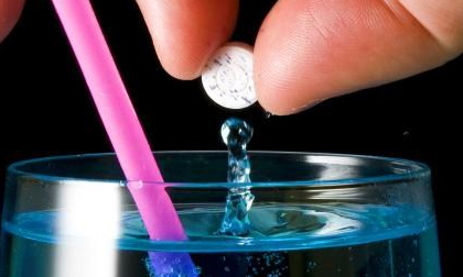 Cháu trai chuốc thuốc mê bà ngoại 84 tuổi trộm vàng, trang sức