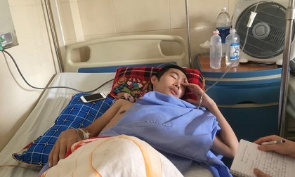 Bị ung thư ruột non, cậu sinh viên năm cuối Bách Khoa nhắn giới trẻ “vứt điện thoại đi”