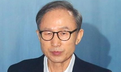 Cựu Tổng thống Hàn Quốc Lee Myung-bak lĩnh án 15 năm tù vì tham nhũng