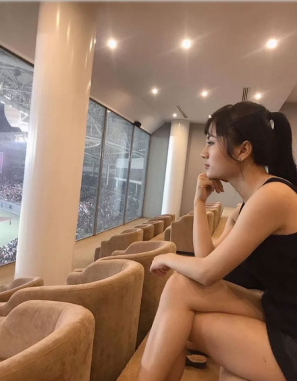 Hot girl quyến rũ nhất AFF Cup: Fan Việt đọ sắc mỹ nhân Thái Lan - 1