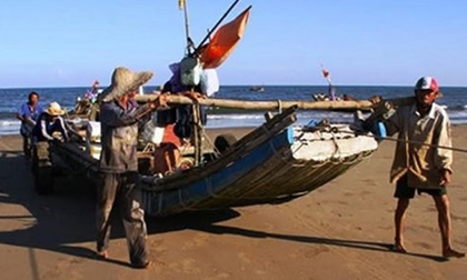 Vợ chết, chồng mất tích khi đi đánh bắt cá trên biển