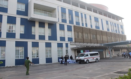 Một người đàn ông rơi từ tầng 3 bệnh viện tử vong