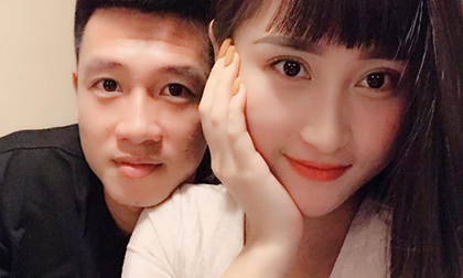 Tiền vệ Huy Hùng - cầu thủ chăm khoe ảnh bạn gái nhất tuyển Việt Nam