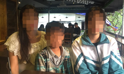 Vụ bố đẻ đánh đập con gái dã man ở Hà Nội: Con gái học lớp 10 ở với bố, mẹ đi làm xa