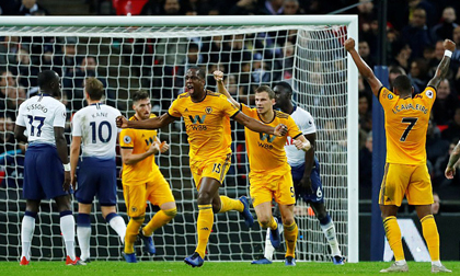 Tottenham bất ngờ gục ngã trước 'bầy sói' Wolves