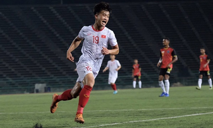 U22 Việt Nam 4-0 U22 Timor Leste: Danh Trung tiếp tục tỏa sáng giúp VN có mặt tại bán kết sớm 1 lượt trận