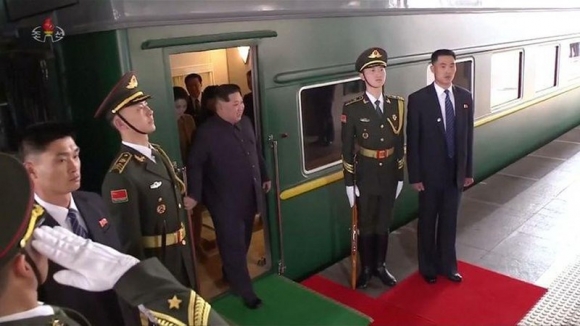 Triều Tiên xác nhận ông Kim Jong Un đã lên tàu sang Việt Nam - 2