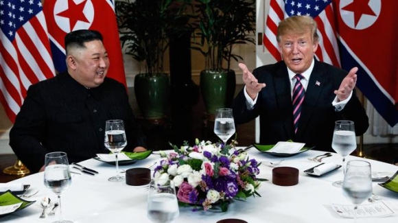 Chuyện giờ mới kể về phục vụ ăn cho ông Trump và ông Kim ở Hà Nội - 1