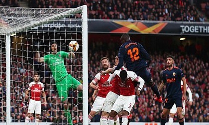 Vùi dập Valencia, Arsenal sáng cửa vào chung kết Europa League