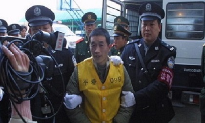 Kẻ giết người hàng loạt gây ám ảnh Trung Quốc: Sưu tầm thắt lưng nạn nhân