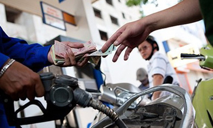 Giá xăng hướng mốc cao nhất lịch sử và doanh thu gần 500 tỷ mỗi ngày của Petrolimex