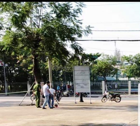 Mâu thuẫn trên mạng, 2 cô gái kéo băng nhóm hỗn chiến kinh hoàng - 1