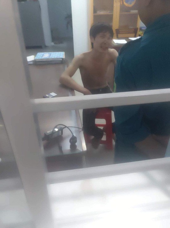 Không cho nợ tiền đổ xăng, nhân viên bán xăng bị đâm chết - Ảnh 2. Không cho nợ tiền đổ xăng, nhân viên bán xăng bị đâm chết - Ảnh 2.