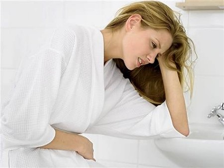 Những dấu hiệu sớm cảnh báo ung thư đại tràng, đừng bỏ qua kẻo mất mạng - 1