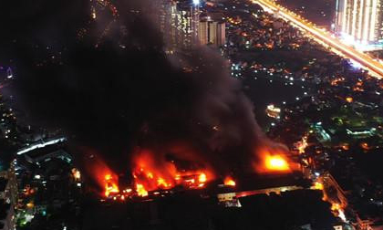 Bóng đèn Rạng Đông mất 70 tỷ vốn hóa ngay sau vụ cháy