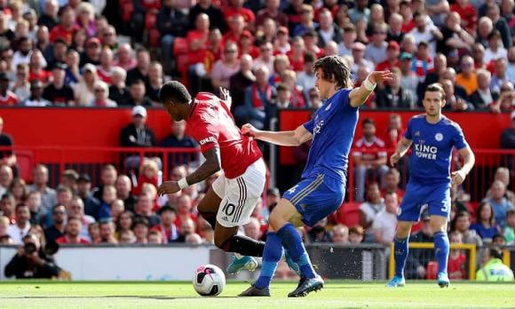 Rashford đá thành công phạt đền, MU thắng tối thiểu Leicester City