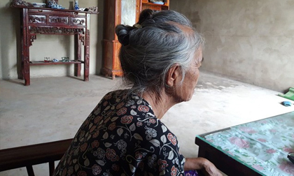Bà nội nghi phạm sát hại tài xế Grab: '2 thằng cháu mình nuôi thì giờ hư hỏng cả, buồn lắm'