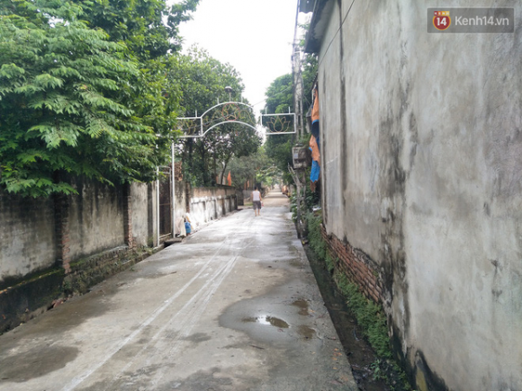 Hà Nội: Nhân chứng kể lại giây phút kinh hoàng khi nam thanh niên điên cuồng dùng hung khí đánh tử vong cụ ông gần 70 tuổi