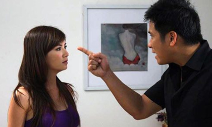 Mẹ chồng lên chơi, nhìn mâm cơm linh đình vợ nấu, chồng bất ngờ tát vợ 1 cú trời giáng