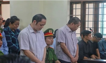 Xét xử vụ án gian lận điểm thi ở Hà Giang: Thừa nhận cáo buộc là xác đáng