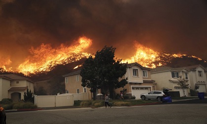 Hỏa hoạn lan rộng ở California, hàng chục nghìn người sơ tán