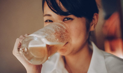 Uống rượu bia bị đỏ mặt: Tưởng vô hại nhưng lại là dấu hiệu cảnh báo nhiều bệnh nguy hiểm