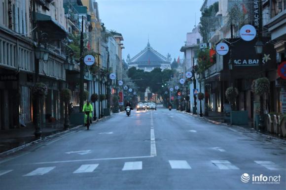 '. Có một Hà Nội rất khác sáng mùng 1 Tết .'