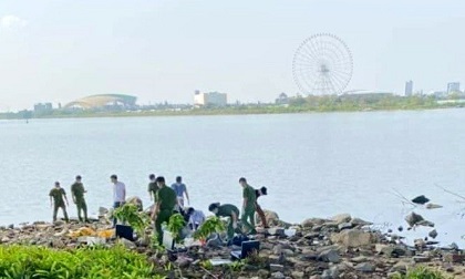 Vali chứa thi thể người phụ nữ bị chặt thành nhiều khúc trôi dạt trên sông Hàn