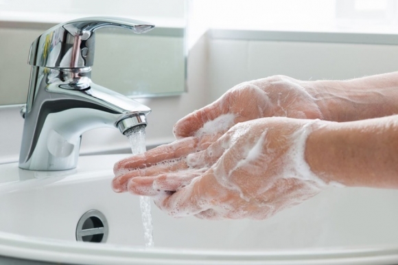 Sai lầm khi rửa tay khiến virus corona xâm nhập vào cơ thể gây hại