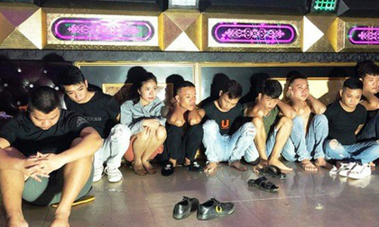 10 thanh niên nam, nữ tổ chức 'đại tiệc' sinh nhật bằng ma túy trong quán karaoke