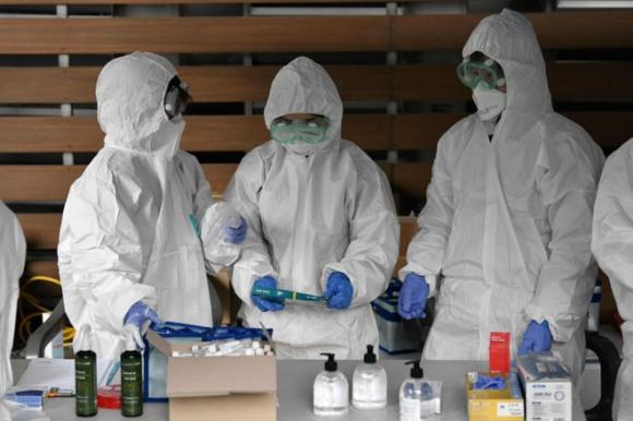 Canh bac vaccine Covid-19 cua cac dai gia duoc pham hinh anh 4 Bloomberg.jpg