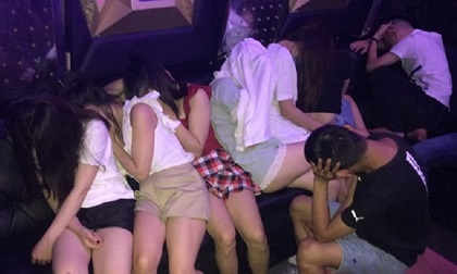Tổ chức tiệc sinh nhật bằng ma túy trong quán karaoke