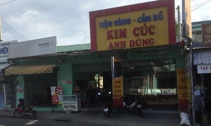 Đột nhập tiệm vàng ở Sài Gòn trộm 50 lượng rồi trốn ra Hà Nội