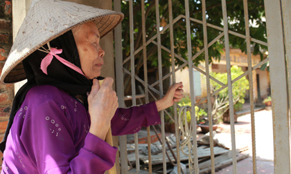Hà Nội: Mẹ già 86 tuổi làm đơn kiện con trai ngược đãi, cướp đất, đuổi ra khỏi nhà