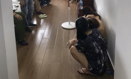 Phát hiện 6 nam thanh nữ tú đang tổ chức tiệc ma túy trong nhà nghỉ ở TP Uông Bí, Quảng Ninh